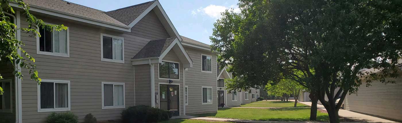 Tree shade homes in Carver County, MN